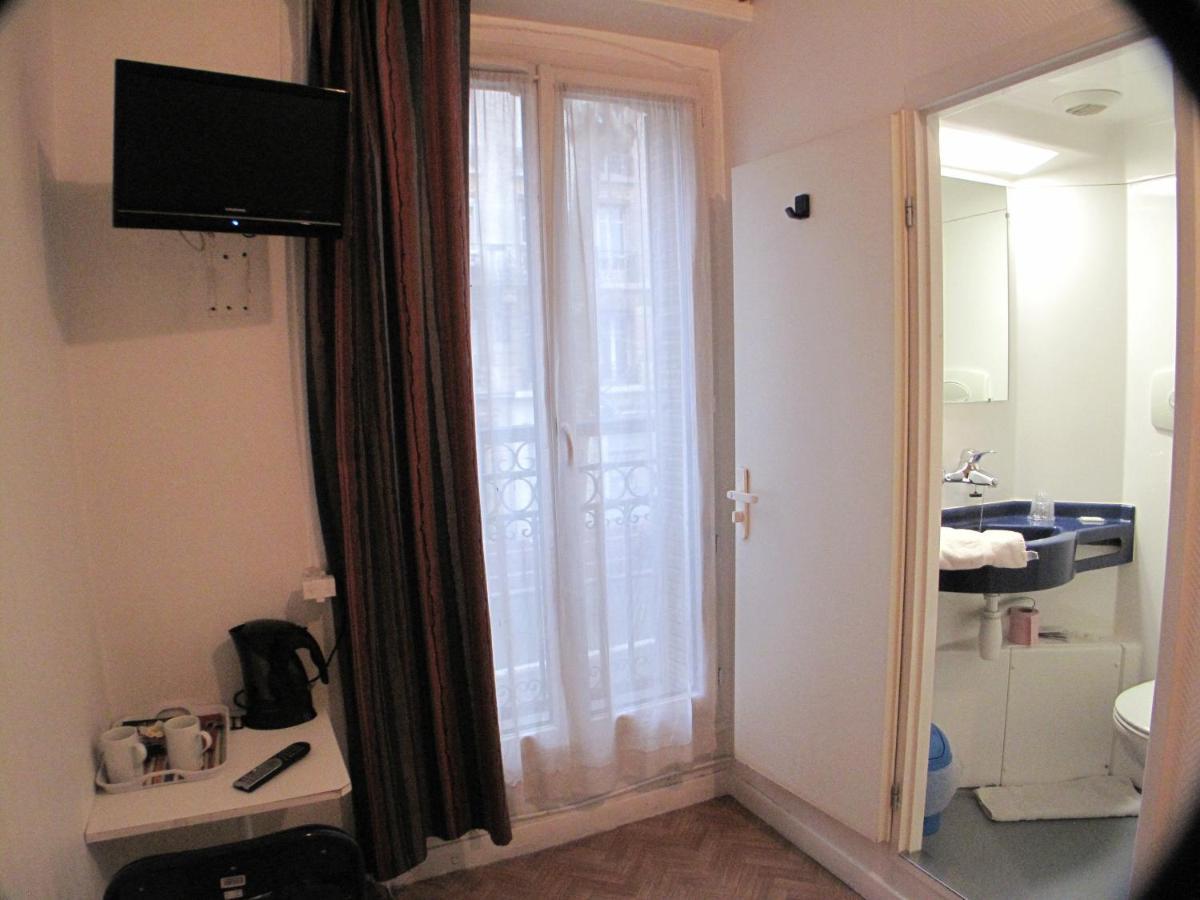 Hotel Feria Клиши Екстериор снимка